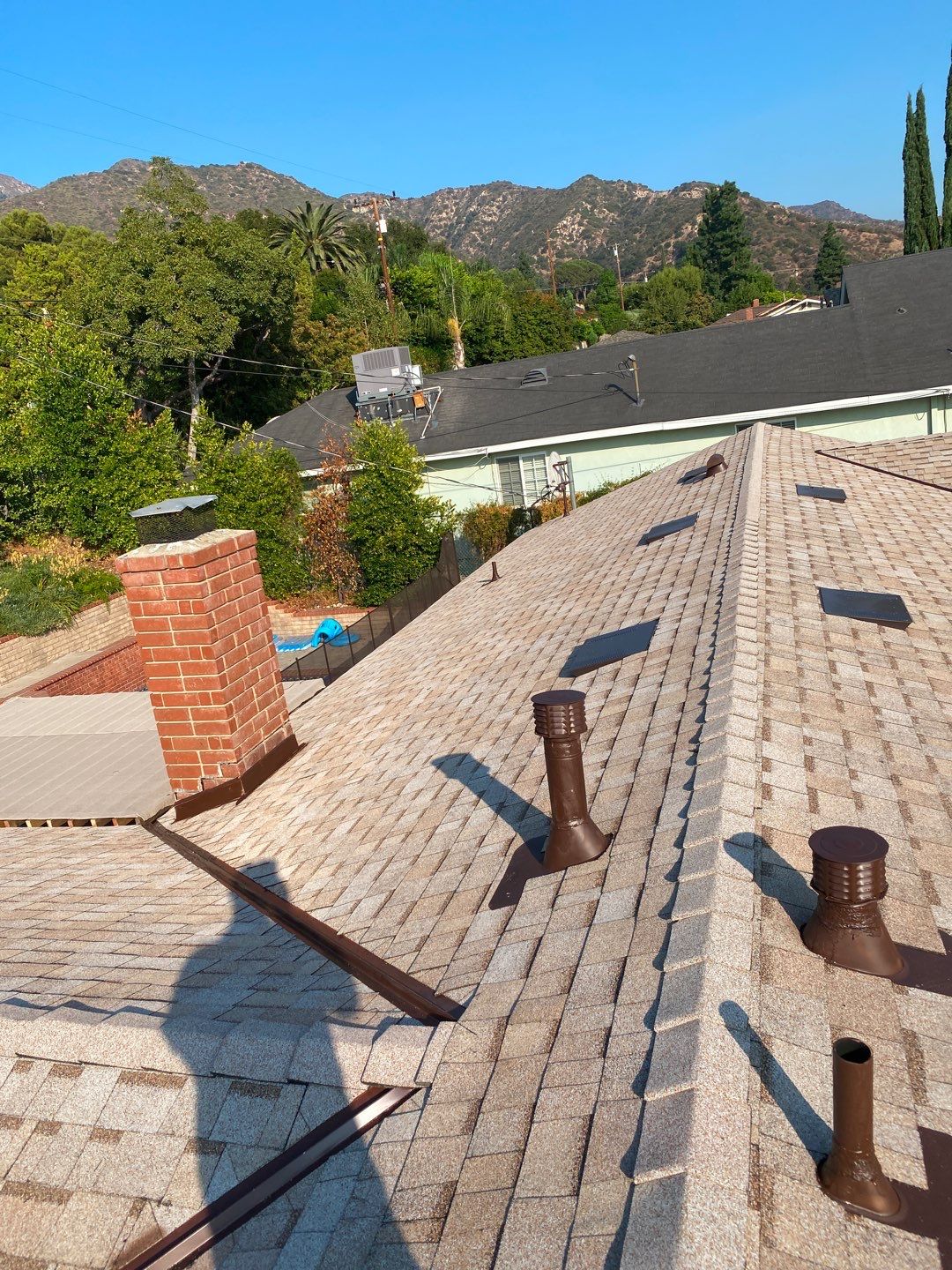 Owens-Corning-Amber-shingles-04