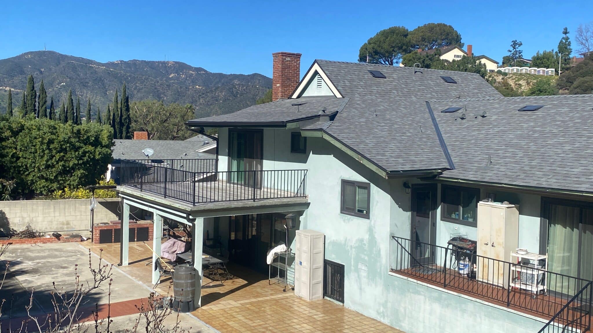 Owens-Corning-Mystic-Gray-shingles-03-2048x1152