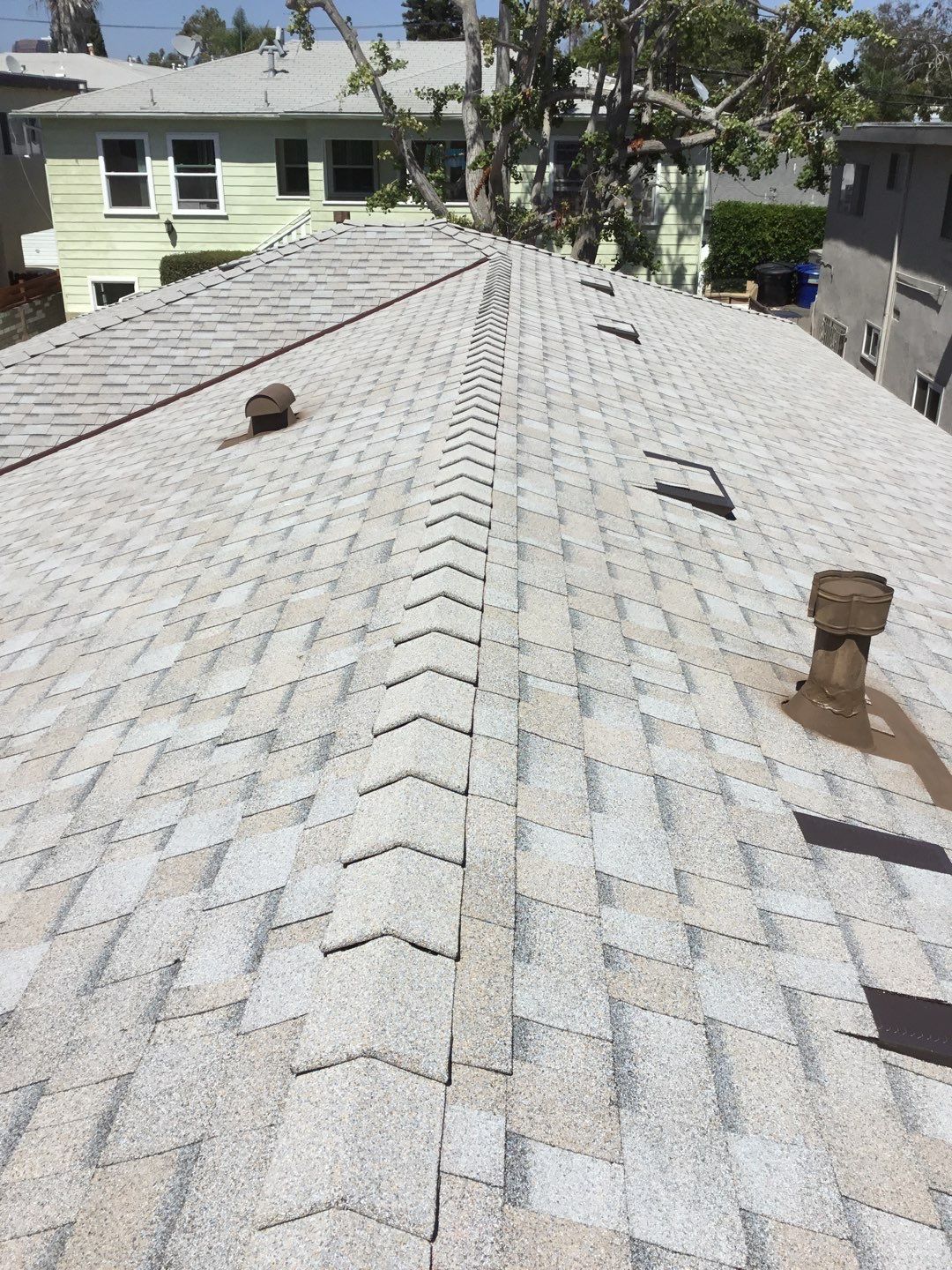 Owens-Corning-Oyster-Shell-shingles-05