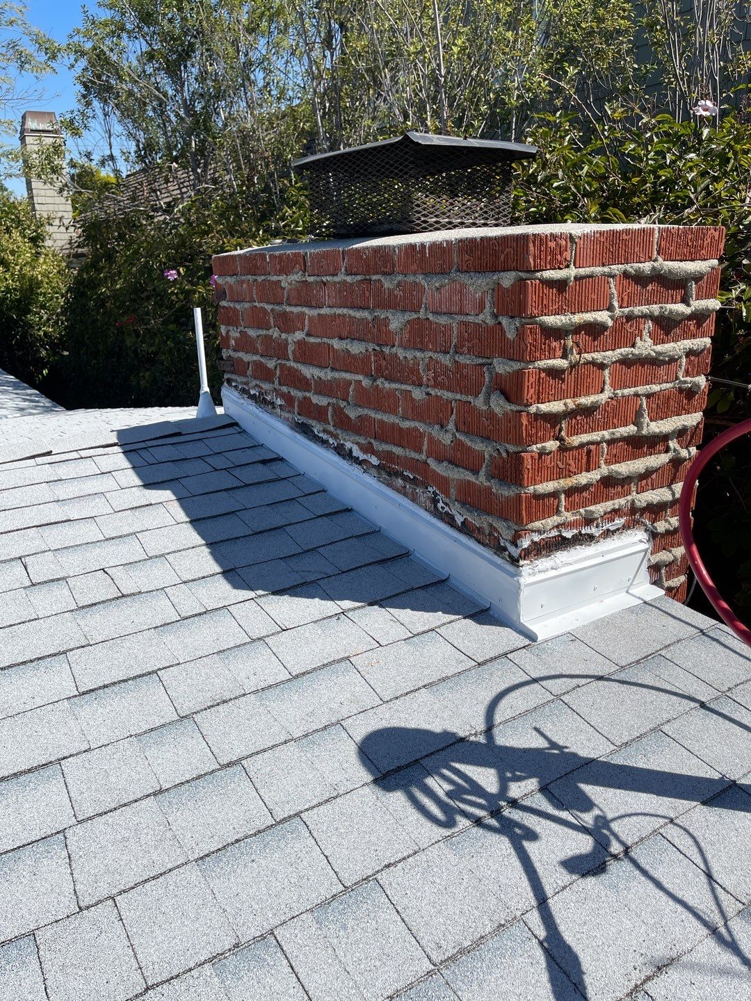 Owens-Corning-Shasta-White-shingles-05