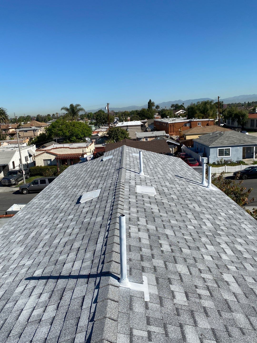 Owens-Corning-Sierra-Gray-Shingles-02
