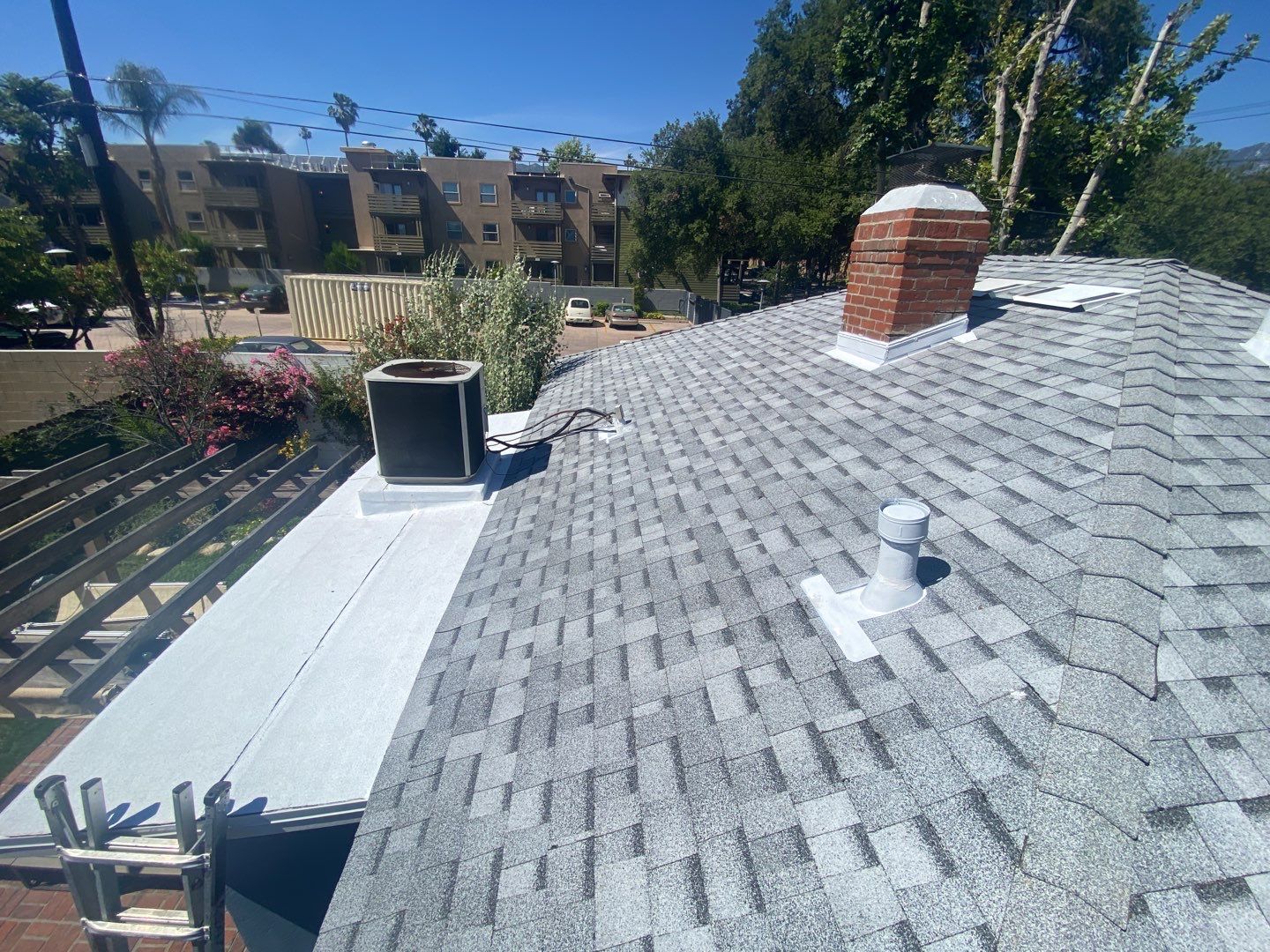 Owens-Corning-Sierra-Gray-Shingles-03