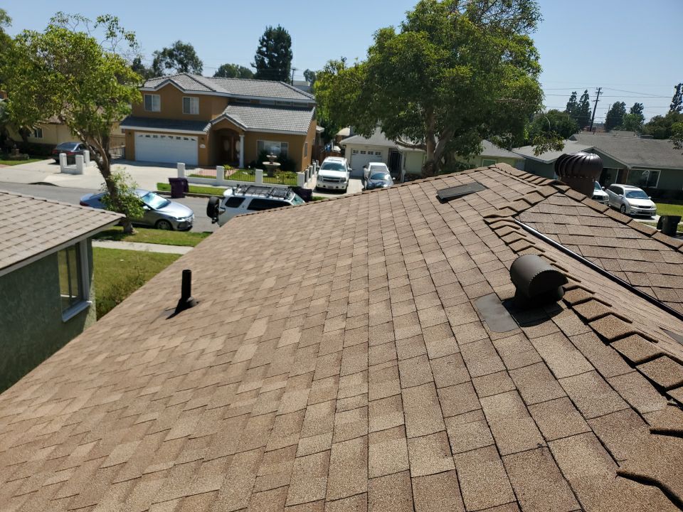 owens-corning-golden-meadow-shingles-01